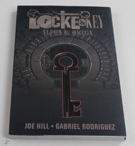 Locke &amp; Key 6: Alpha &amp; Omega