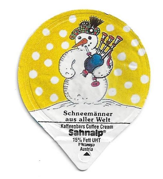 KAFFEERAHMDECKEL aus Österreich: Schneemänner aus aller Welt - Schottland (Kaffeesahnedeckel)